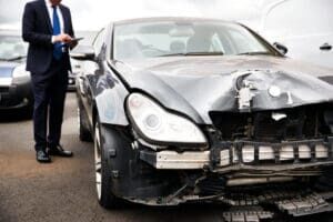 ¿Qué pasa si tu auto en arrendamiento sufre un siniestro total?