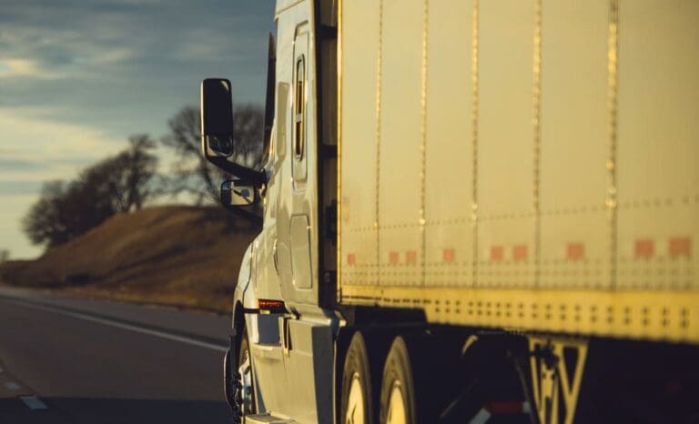 Guía sobre accidentes de vehículos comerciales para conductores lesionados
