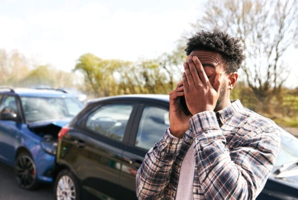 Entendiendo la Ley de Lesiones Personales de Texas: Una guía para motociclistas lesionados - AK Law Firm Who Is Liable in a Multi-Vehicle Accident in Texas?