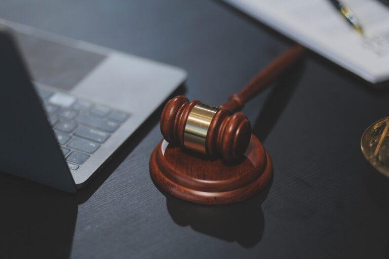 Can a Car Accident Lawyer Help If the Other Driver Denies Fault?